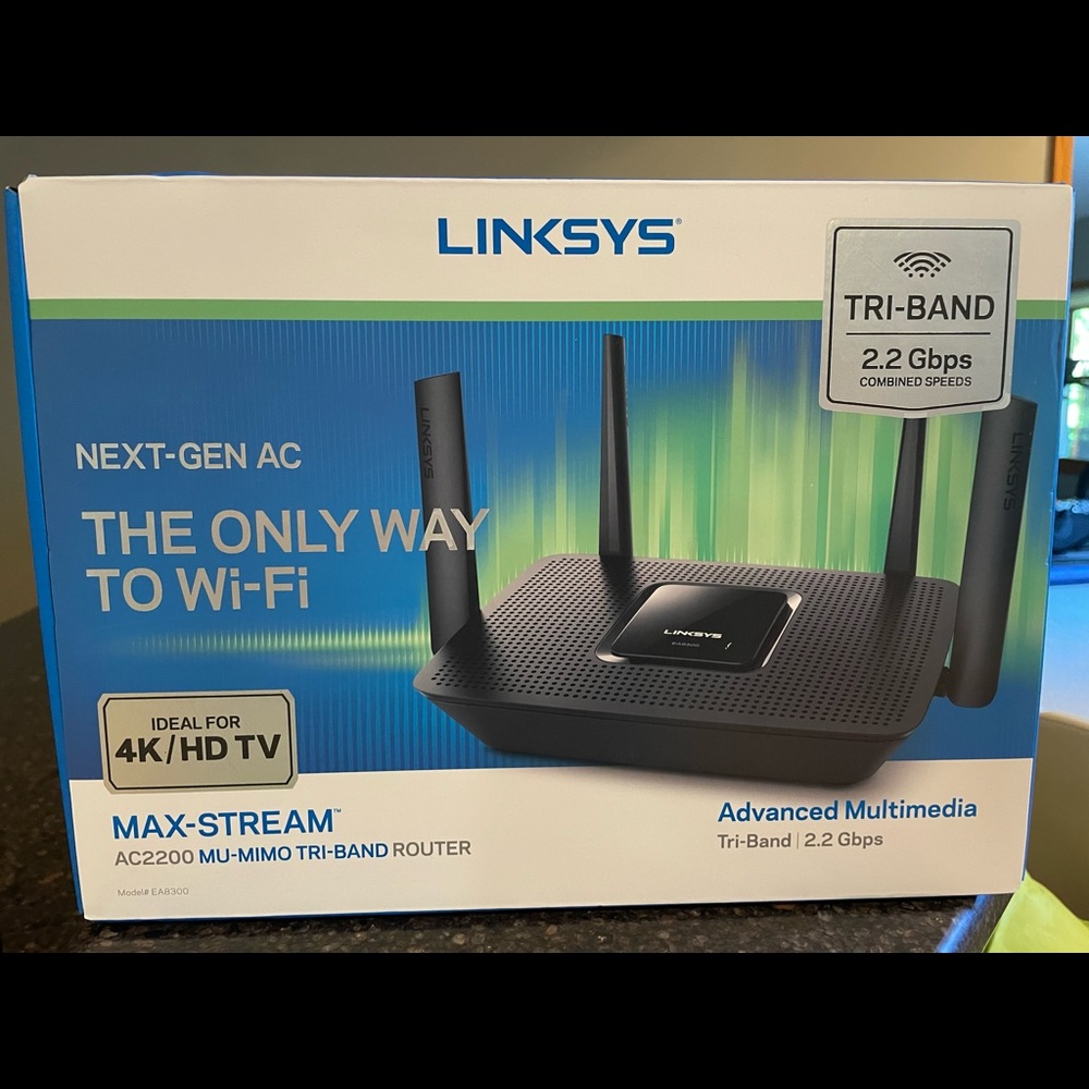 Linksys | EA8300 Max-Stream AC2200 Tri-Band WiFi Router